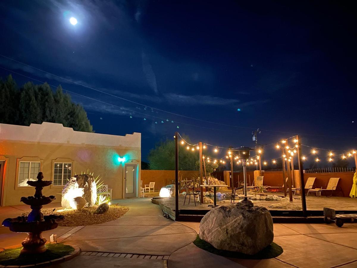 Mi Kasa Hot Springs 420,Adults Only, Clothing Optional Otel Desert Hot Springs Dış mekan fotoğraf