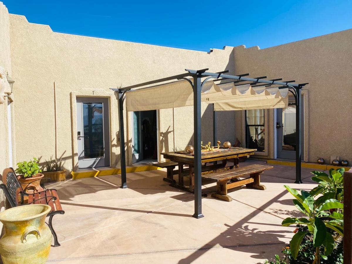 Mi Kasa Hot Springs 420,Adults Only, Clothing Optional Otel Desert Hot Springs Dış mekan fotoğraf