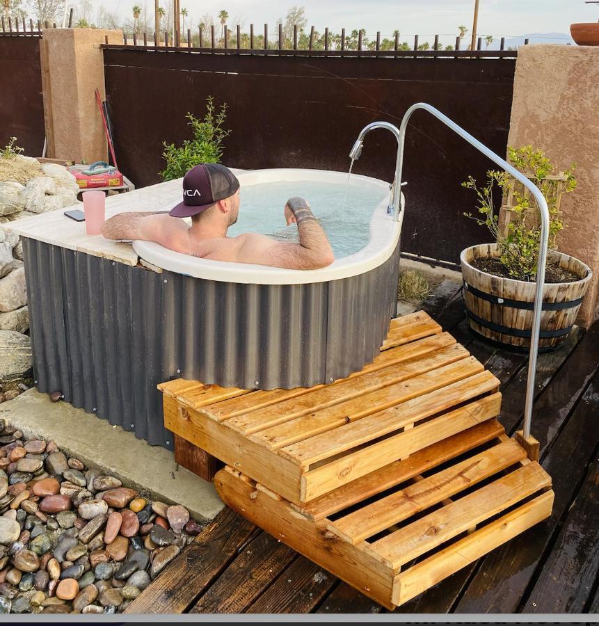 Mi Kasa Hot Springs 420,Adults Only, Clothing Optional Otel Desert Hot Springs Dış mekan fotoğraf