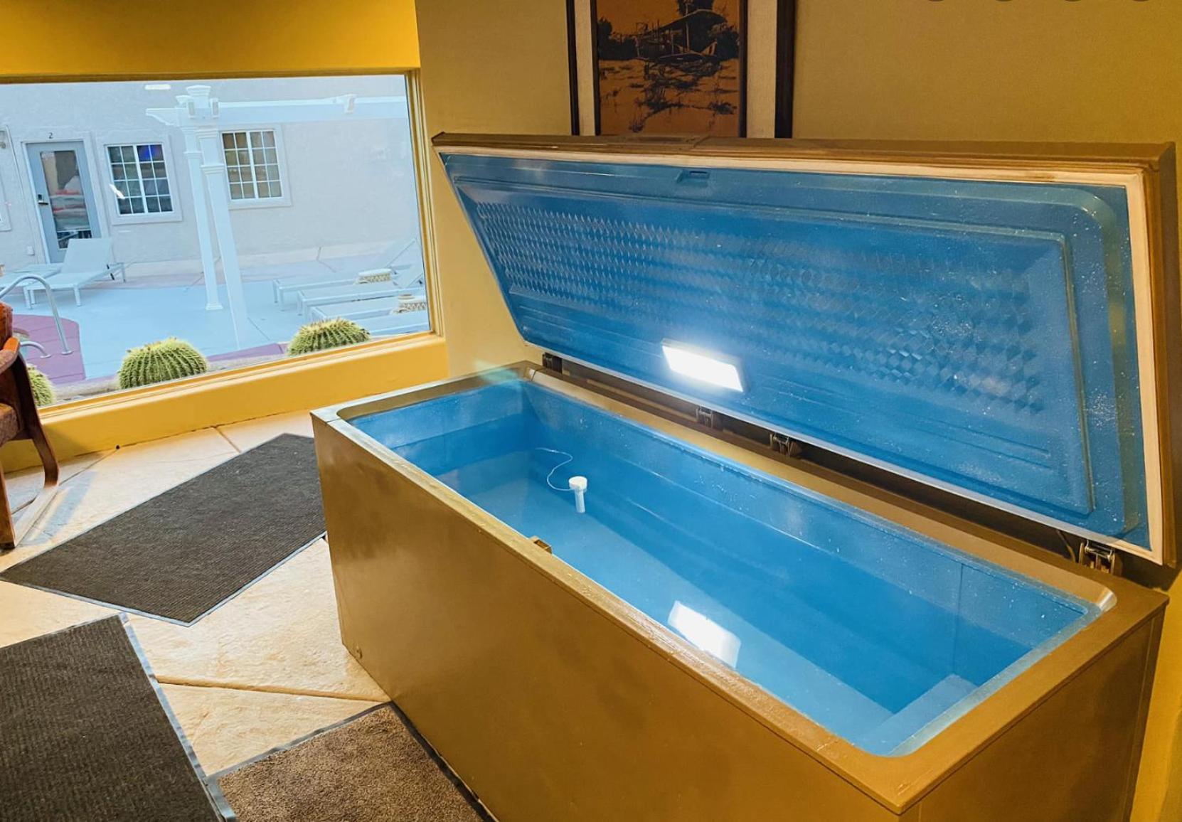 Mi Kasa Hot Springs 420,Adults Only, Clothing Optional Otel Desert Hot Springs Dış mekan fotoğraf