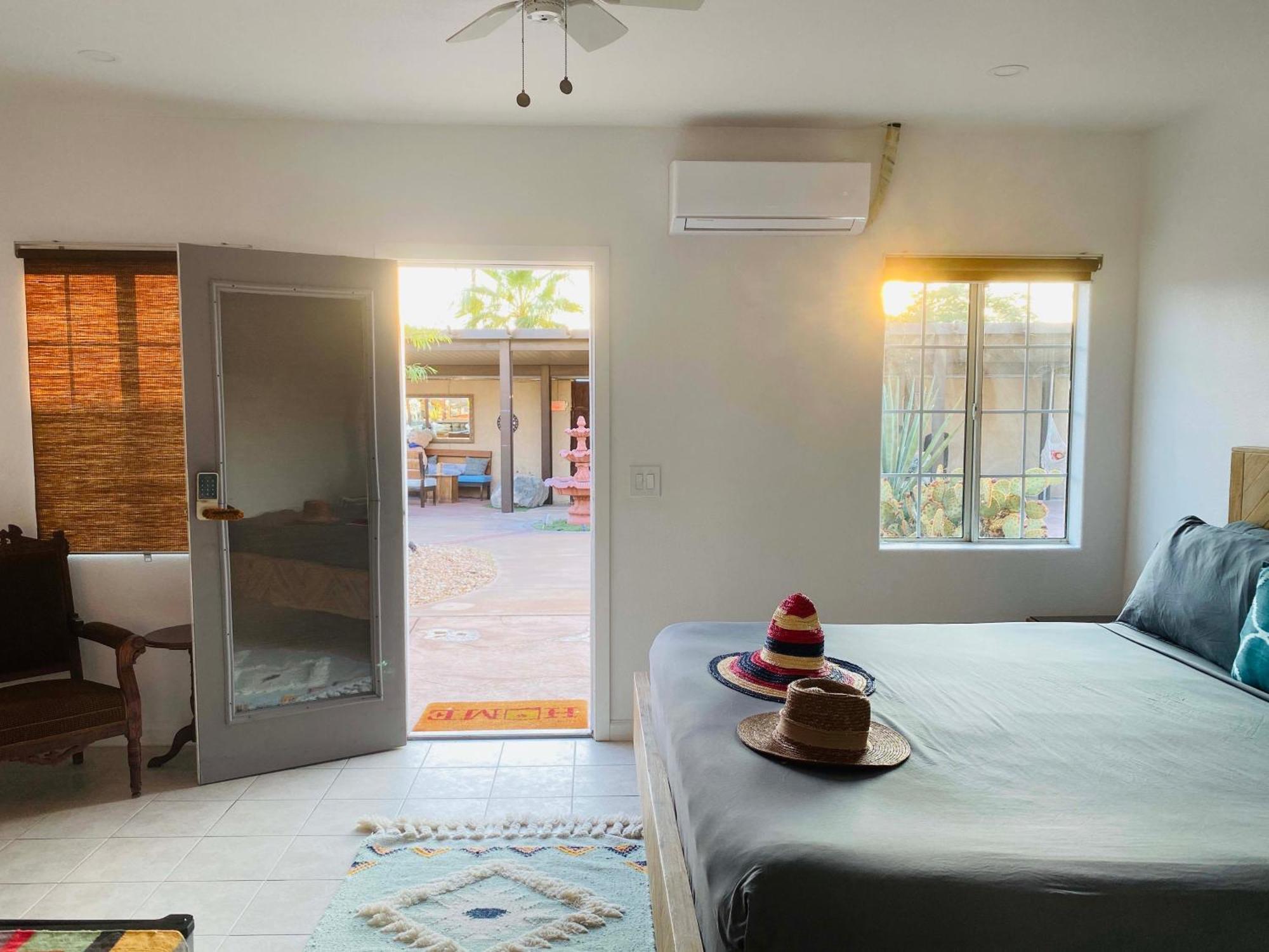 Mi Kasa Hot Springs 420,Adults Only, Clothing Optional Otel Desert Hot Springs Oda fotoğraf