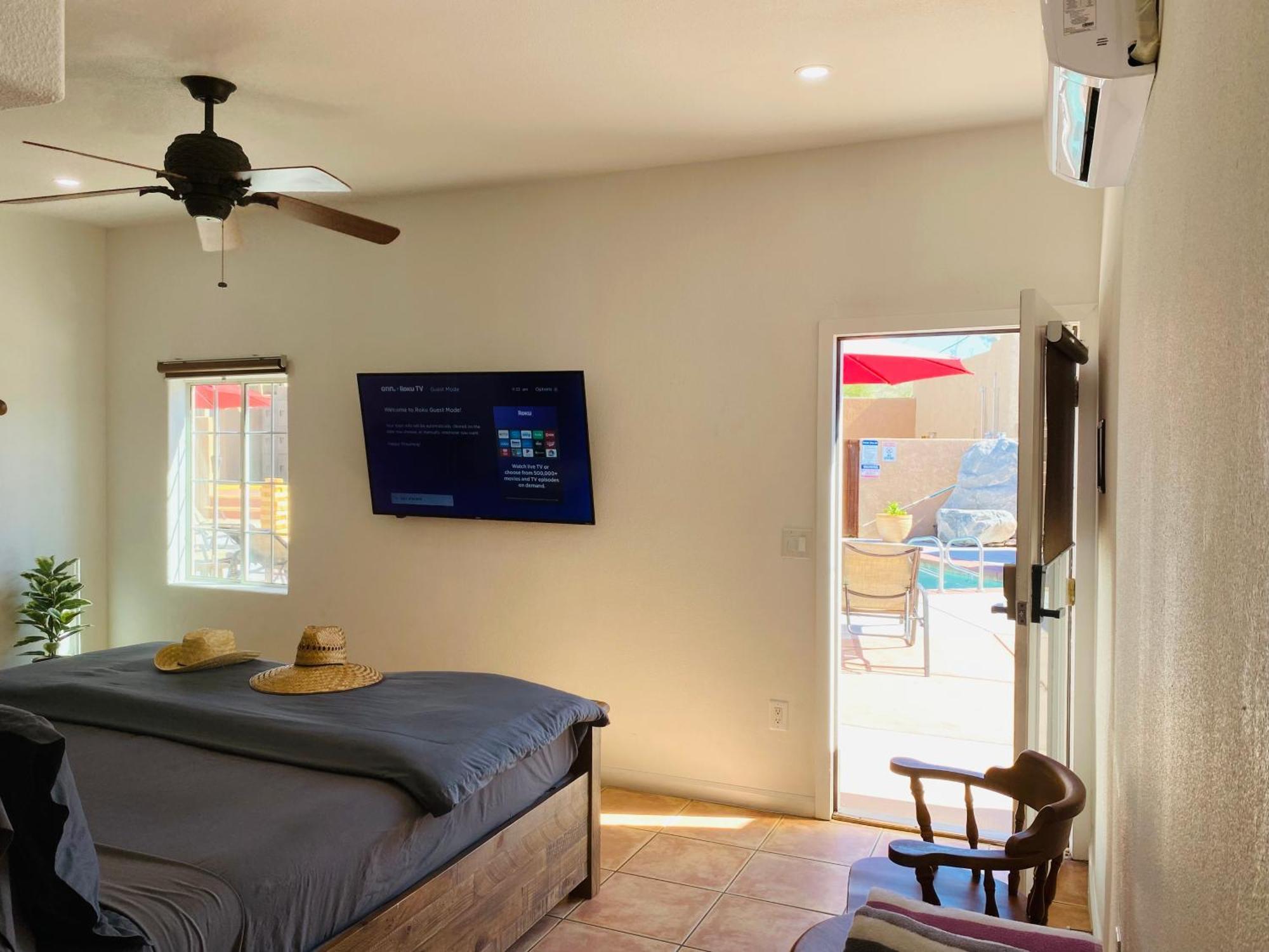 Mi Kasa Hot Springs 420,Adults Only, Clothing Optional Otel Desert Hot Springs Oda fotoğraf