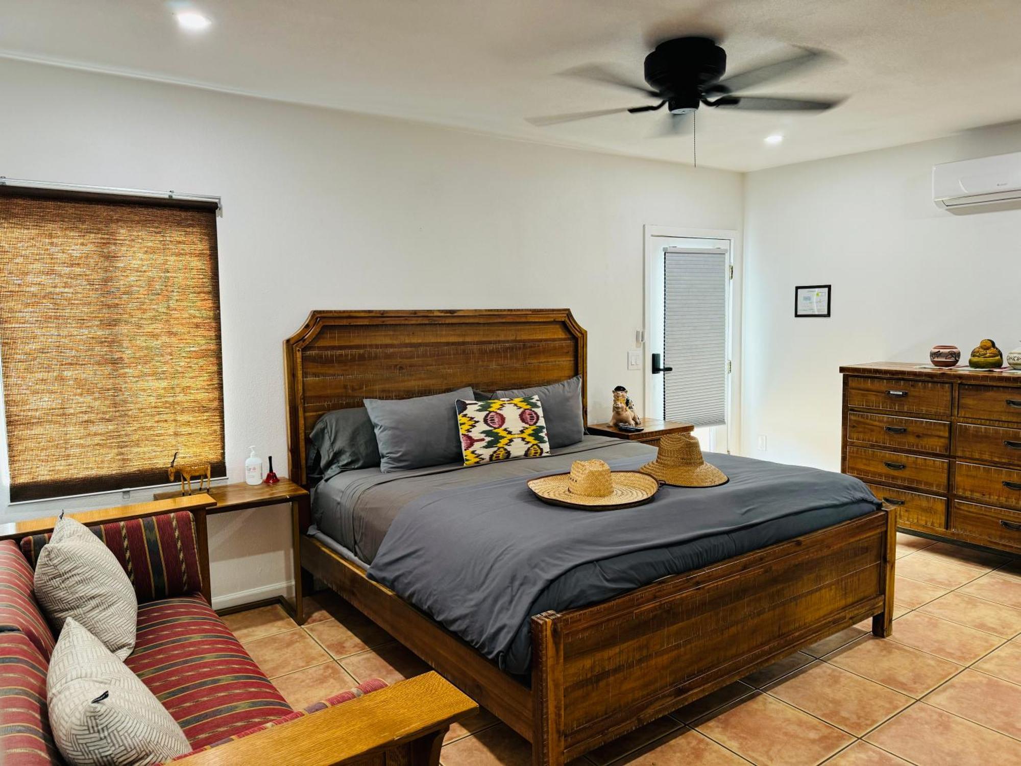 Mi Kasa Hot Springs 420,Adults Only, Clothing Optional Otel Desert Hot Springs Oda fotoğraf